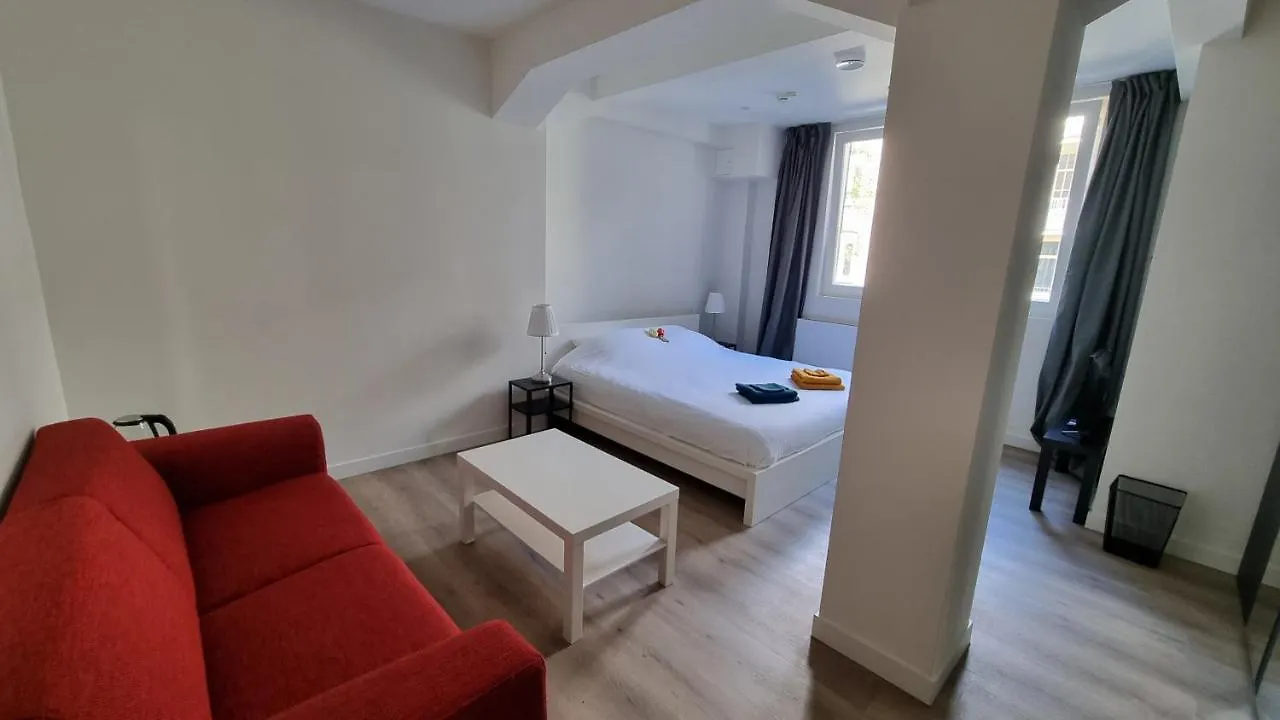 Tolstraat 75 - Senior Care Guesthouse Amsterdam 3*,